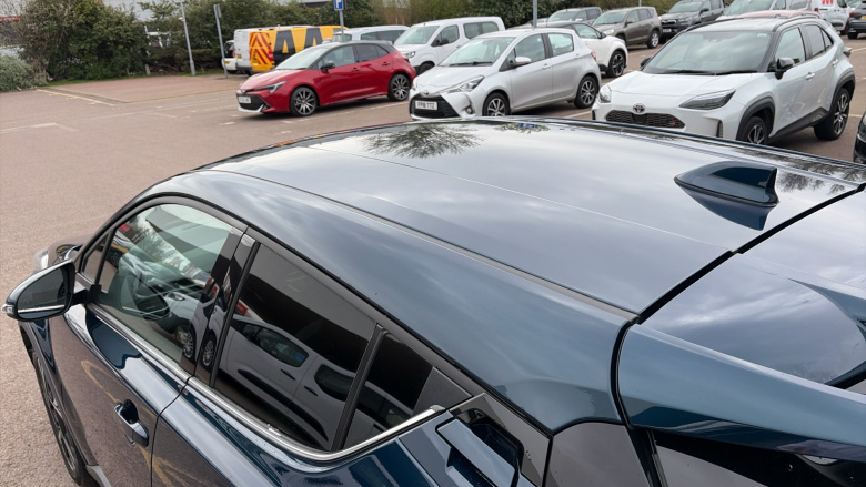 Toyota C-HR 1.8 Hybrid Design 5dr CVT Hybrid Hatchback